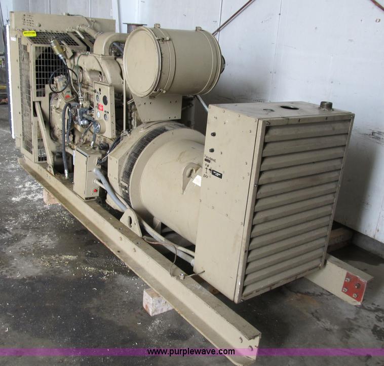 image for item D9468 1999 Cummins diesel generator