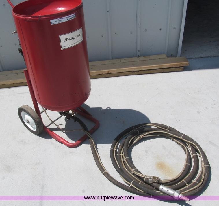 image for item G9489 1989 Snap-on YA441 abrasive blaster