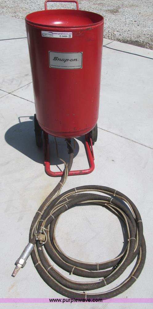image for item G9489 1989 Snap-on YA441 abrasive blaster
