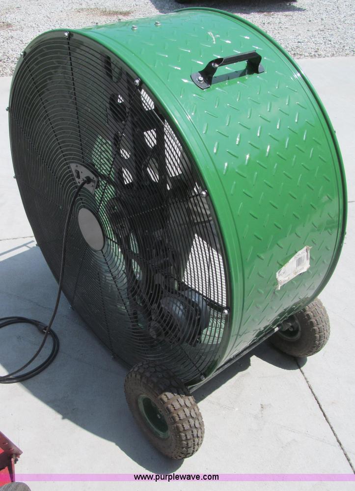 image for item G9490 Assortment of shop tools