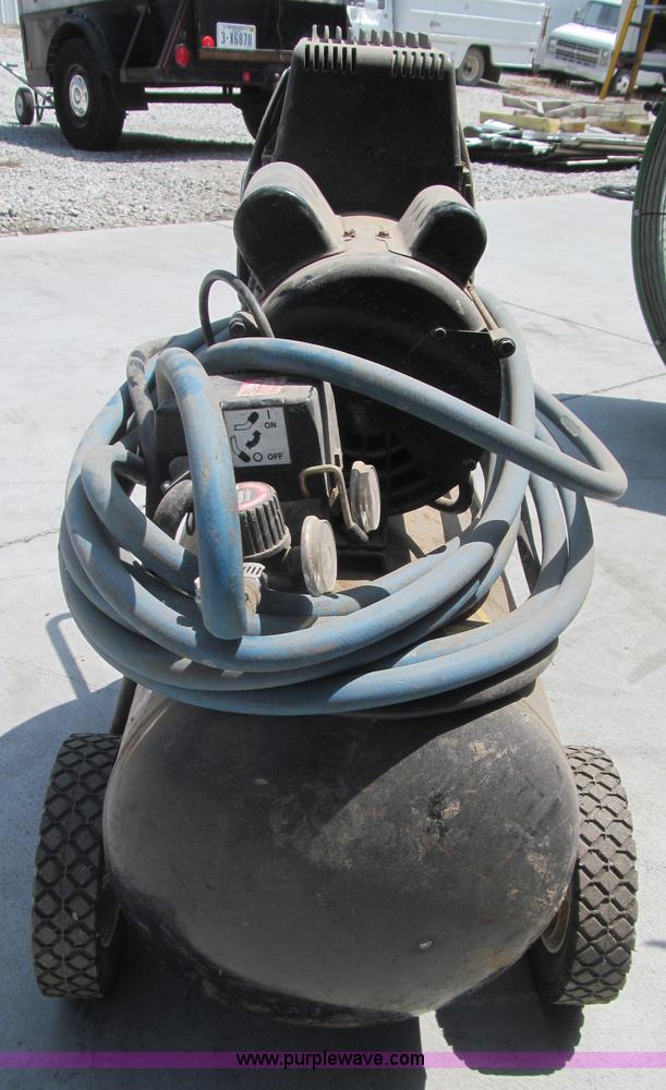 image for item G9490 Assortment of shop tools