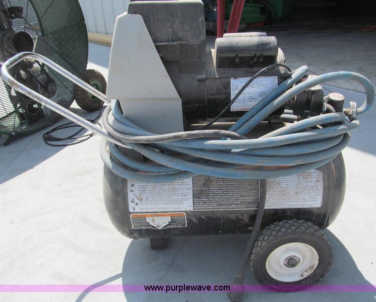 image for item G9490 Assortment of shop tools