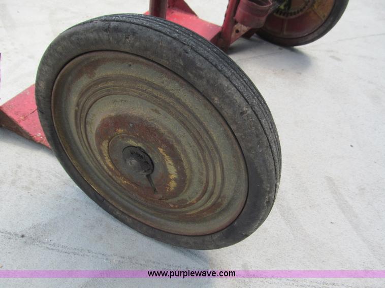 image for item G9490 Assortment of shop tools