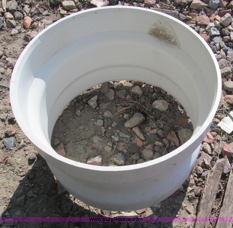 image for item G9491 18" PVC pipe T-fitting and couplers