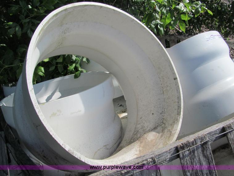 image for item G9491 18" PVC pipe T-fitting and couplers