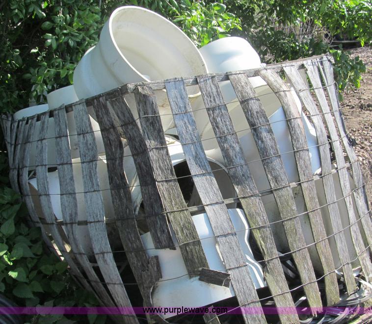 image for item G9491 18" PVC pipe T-fitting and couplers