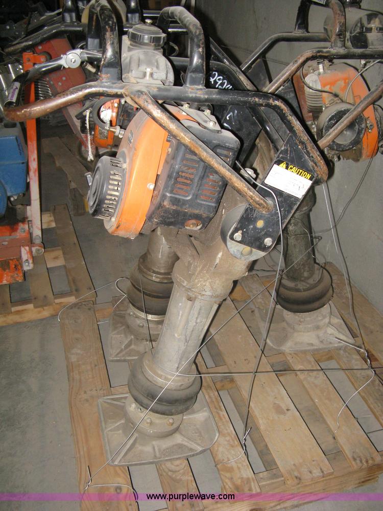 image for item G9908 MBW jumping jack plate compactor