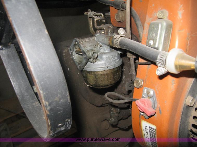 image for item G9908 MBW jumping jack plate compactor