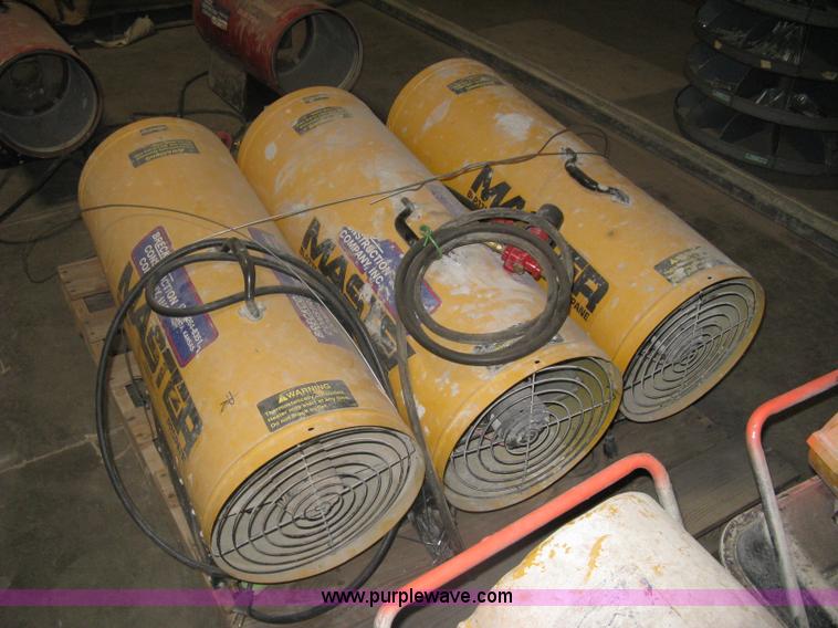 image for item G9915 (3) Master BLP375AT propane torpedo heaters