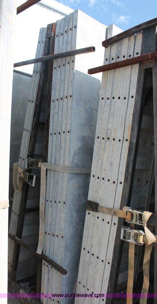 image for item O9257 Assorted 9' Western aluminum concrete forms