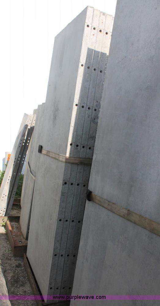 image for item O9259 Assorted 8' Western aluminum concrete forms