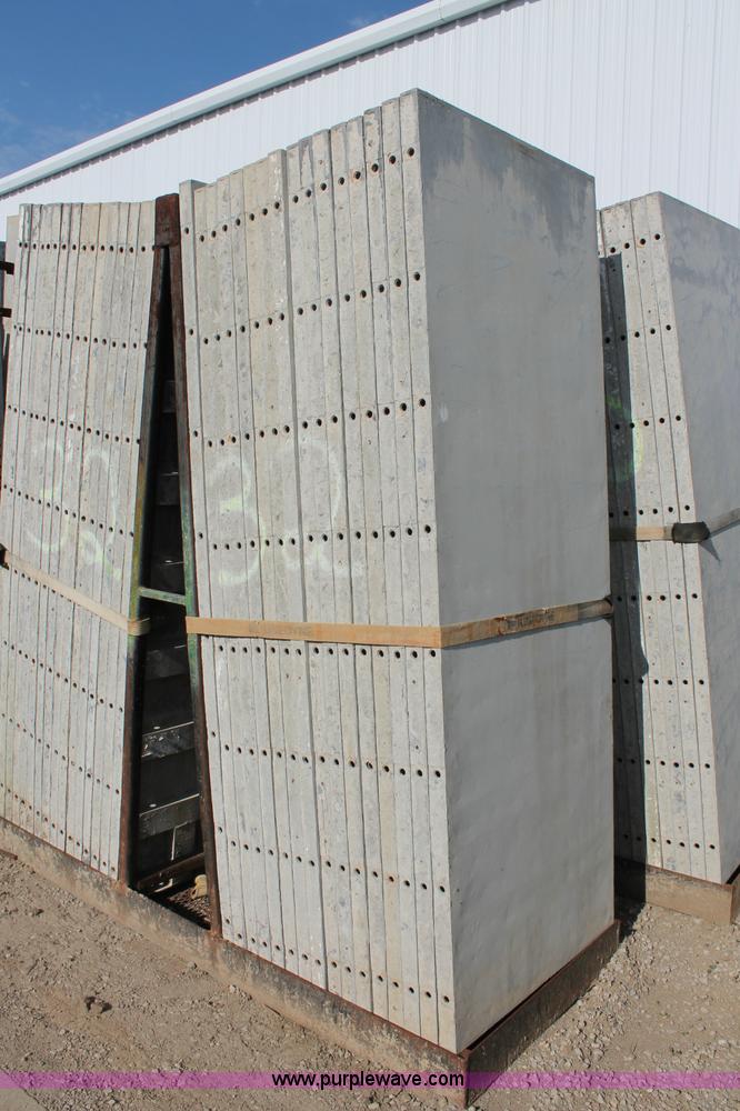 image for item O9259 Assorted 8' Western aluminum concrete forms