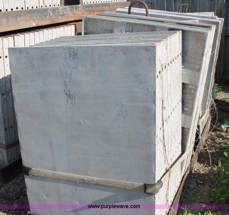 image for item O9260 (157) 4' x 36" Western aluminum concrete forms