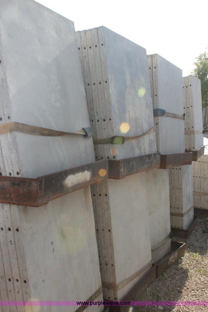 image for item O9261 Assorted 4' Western aluminum concrete forms
