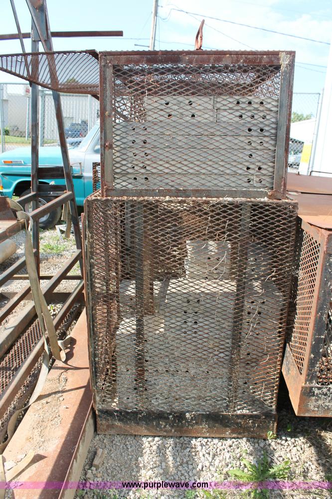 image for item O9262 Assorted 1' Western aluminum concrete forms