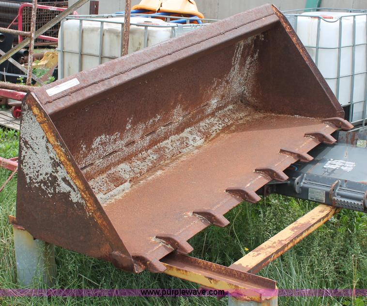 image for item O9269 65" bucket