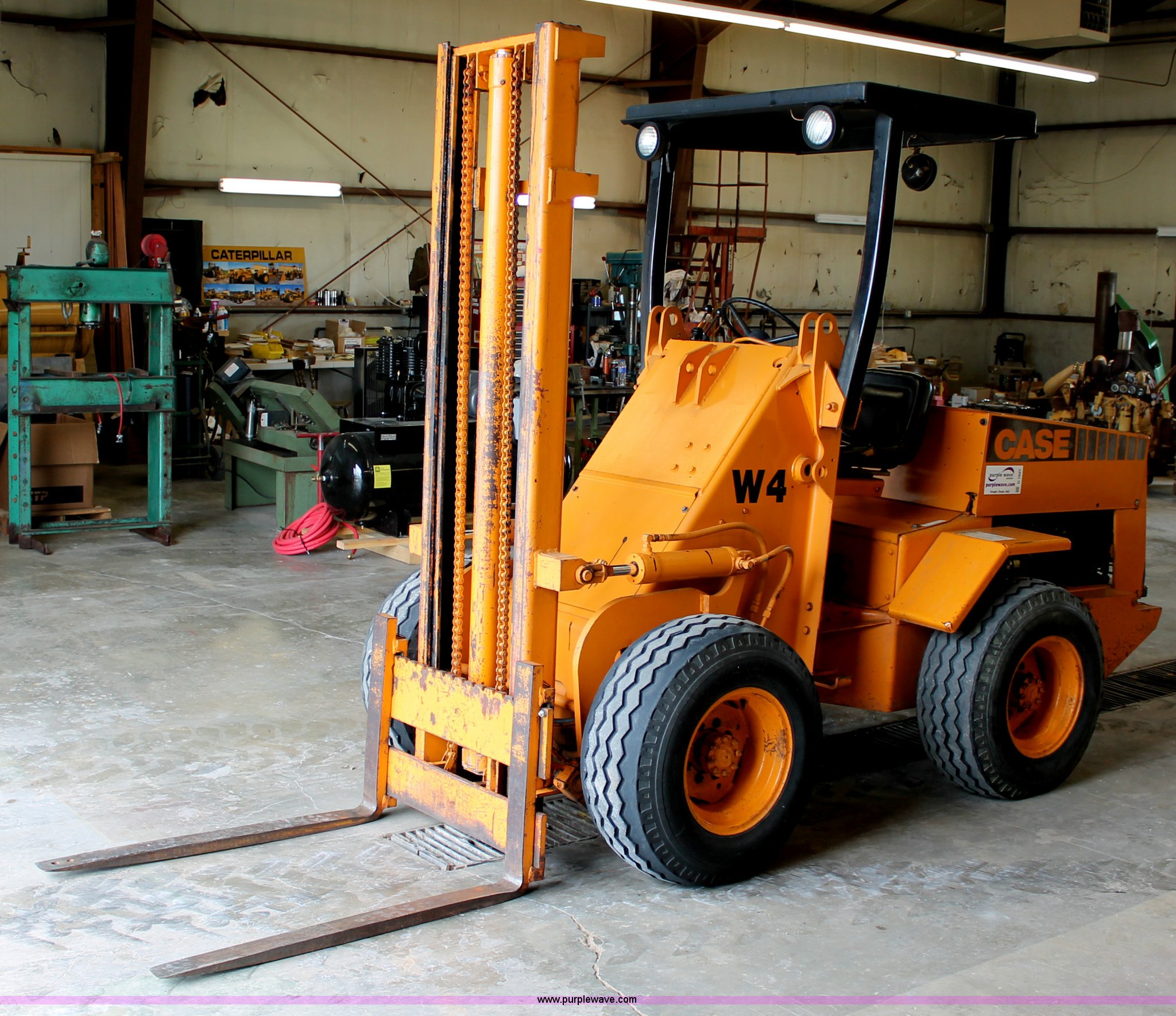 Case W4 580E articulated forklift in Harrisonville, MO Item D7897