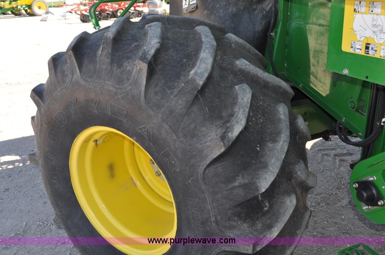 image for item A5892 2007 John Deere 9760 STS combine