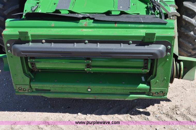 image for item A5892 2007 John Deere 9760 STS combine