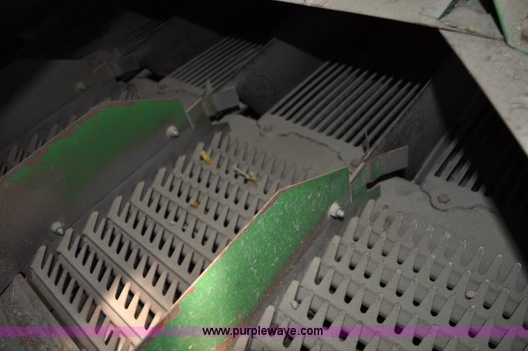 image for item A5892 2007 John Deere 9760 STS combine