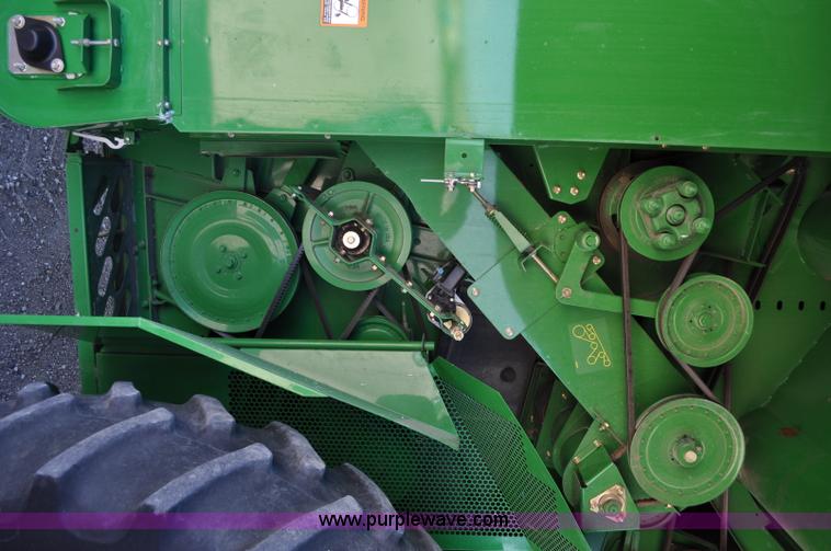 image for item A5892 2007 John Deere 9760 STS combine