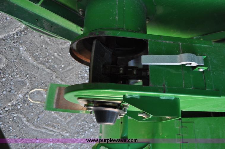 image for item A5892 2007 John Deere 9760 STS combine