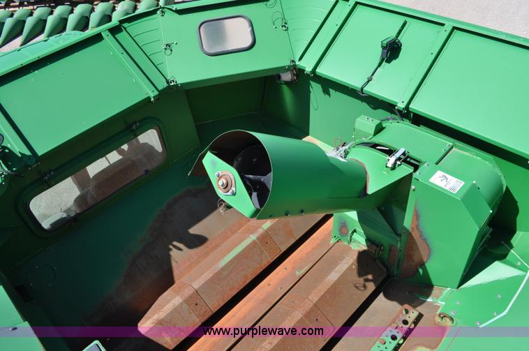 image for item A5892 2007 John Deere 9760 STS combine