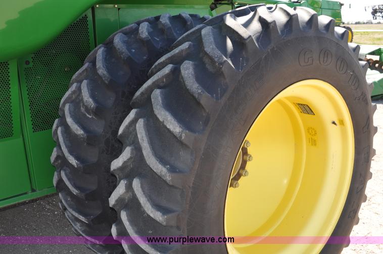 image for item A5893 2002 John Deere 9750 STS combine