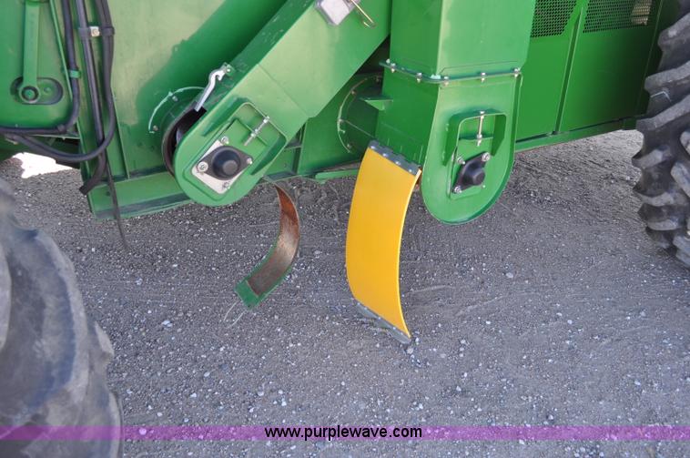 image for item A5893 2002 John Deere 9750 STS combine