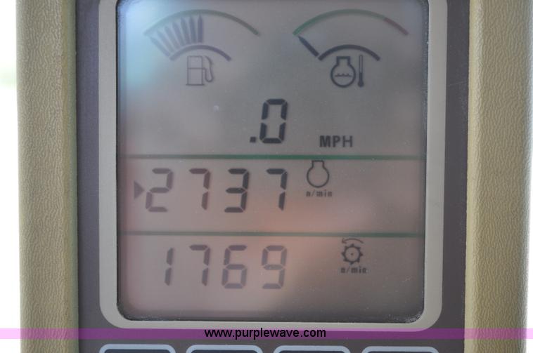 image for item A5893 2002 John Deere 9750 STS combine