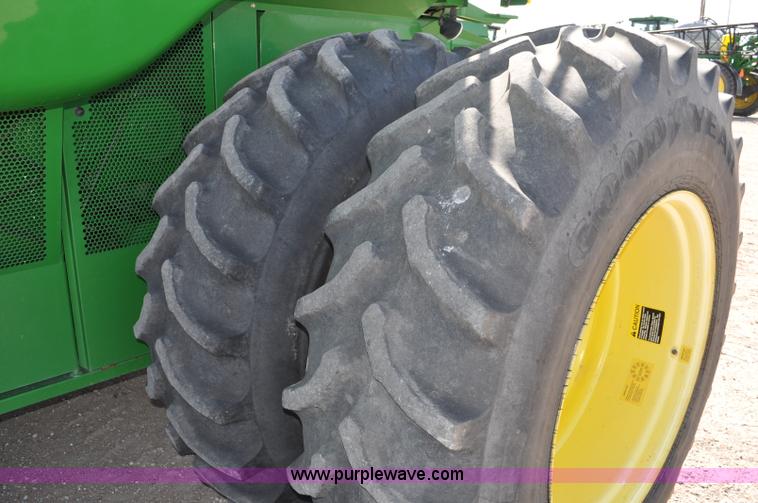 image for item A5894 2006 John Deere 9660 STS combine