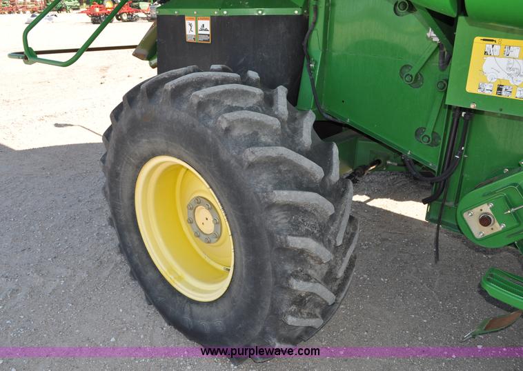 image for item A5894 2006 John Deere 9660 STS combine