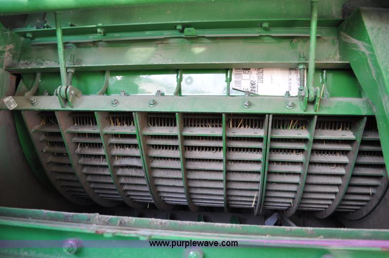 image for item A5894 2006 John Deere 9660 STS combine
