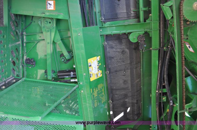 image for item A5894 2006 John Deere 9660 STS combine