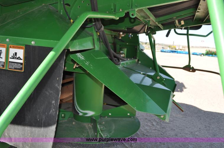 image for item A5894 2006 John Deere 9660 STS combine