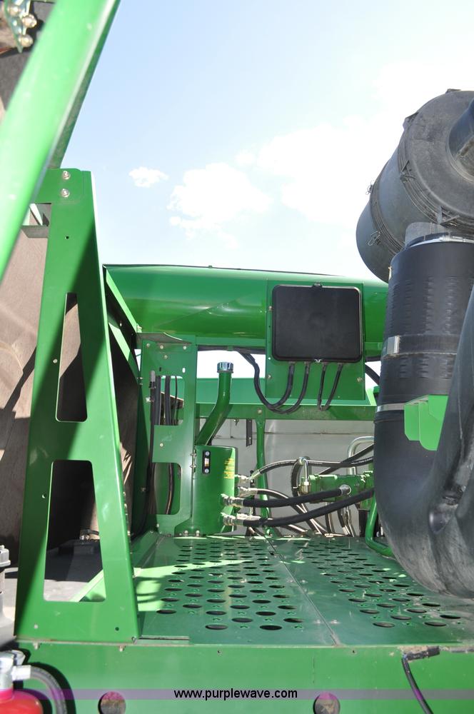 image for item A5894 2006 John Deere 9660 STS combine