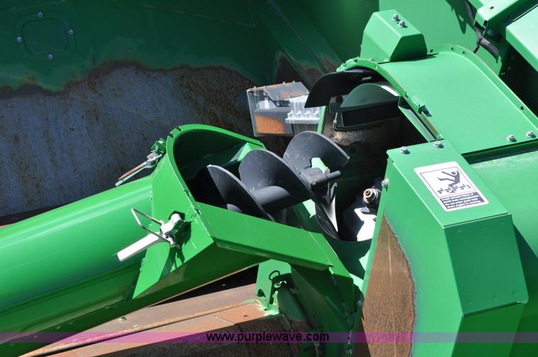 image for item A5894 2006 John Deere 9660 STS combine