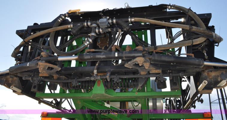 image for item A5895 2006 John Deere 4920 sprayer