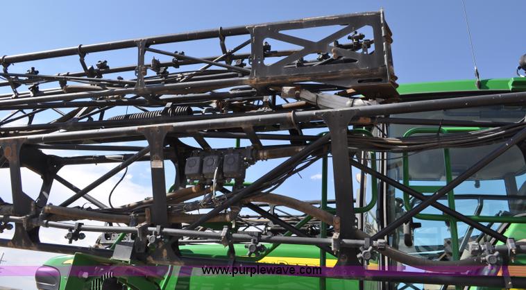 image for item A5895 2006 John Deere 4920 sprayer