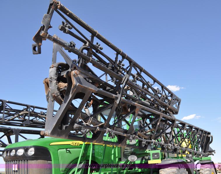 image for item A5895 2006 John Deere 4920 sprayer