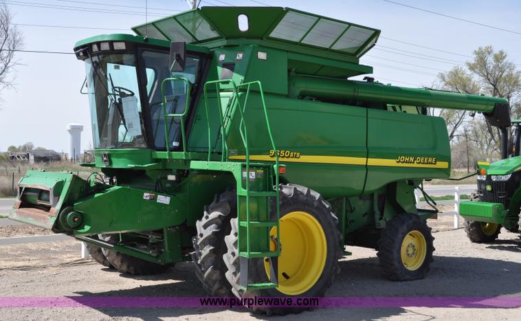 image for item A5896 2000 John Deere 9650 STS combine
