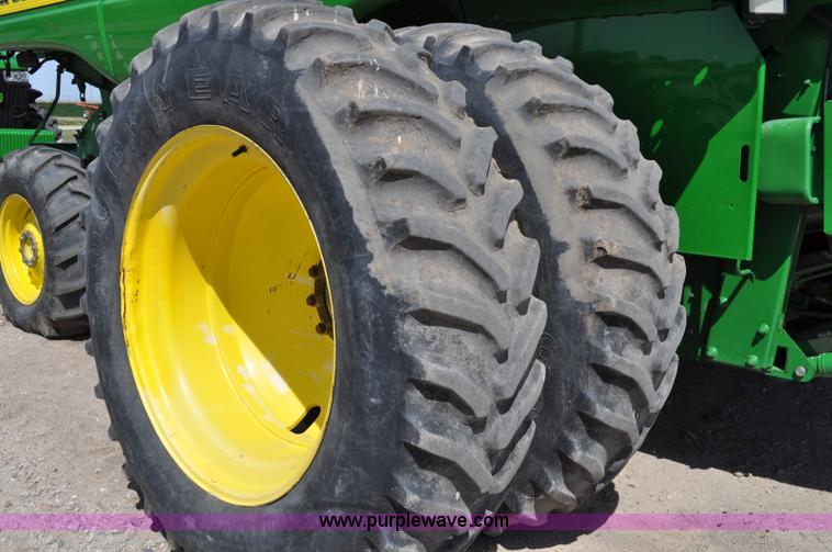 image for item A5896 2000 John Deere 9650 STS combine