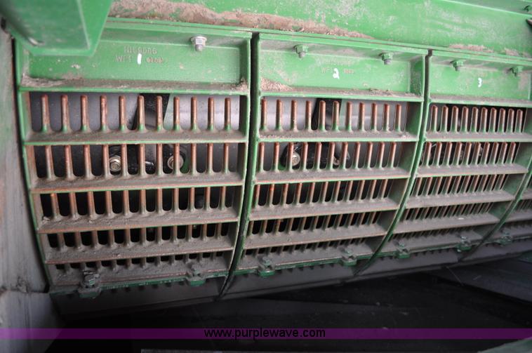 image for item A5896 2000 John Deere 9650 STS combine