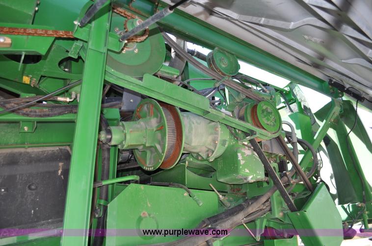 image for item A5896 2000 John Deere 9650 STS combine