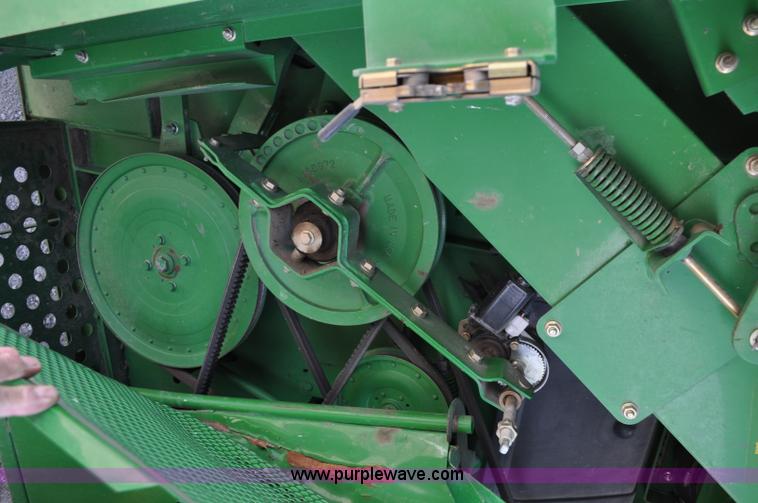 image for item A5896 2000 John Deere 9650 STS combine