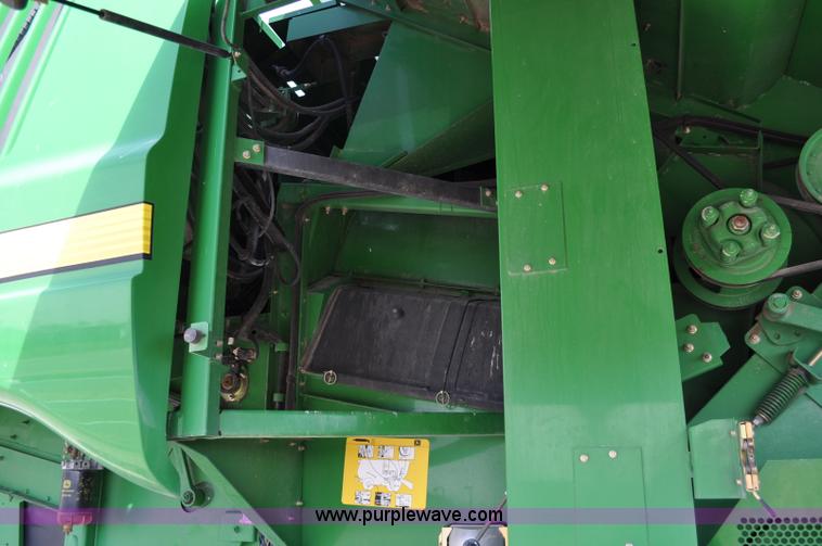 image for item A5896 2000 John Deere 9650 STS combine
