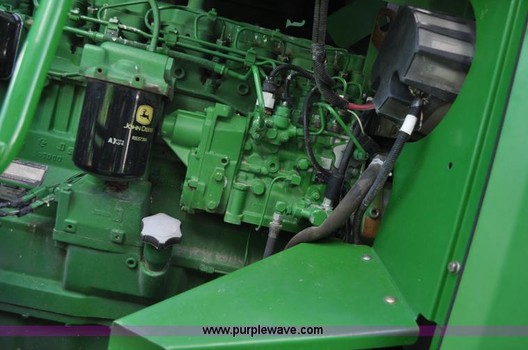 image for item A5896 2000 John Deere 9650 STS combine
