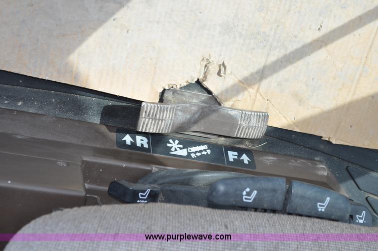 image for item A5896 2000 John Deere 9650 STS combine