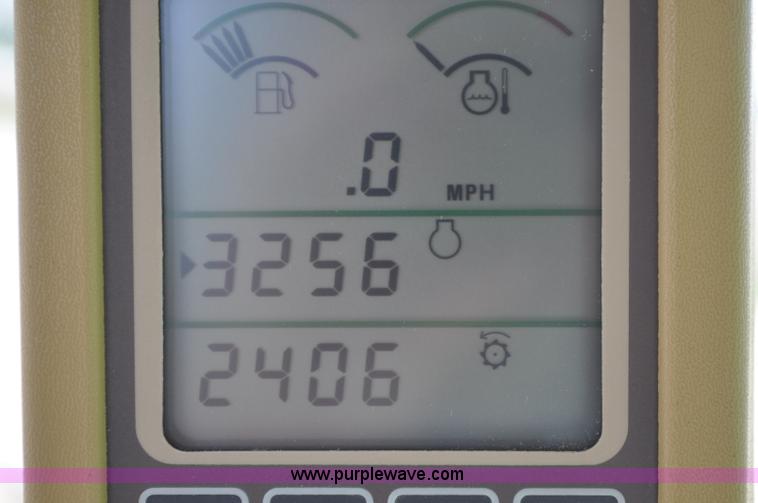 image for item A5896 2000 John Deere 9650 STS combine