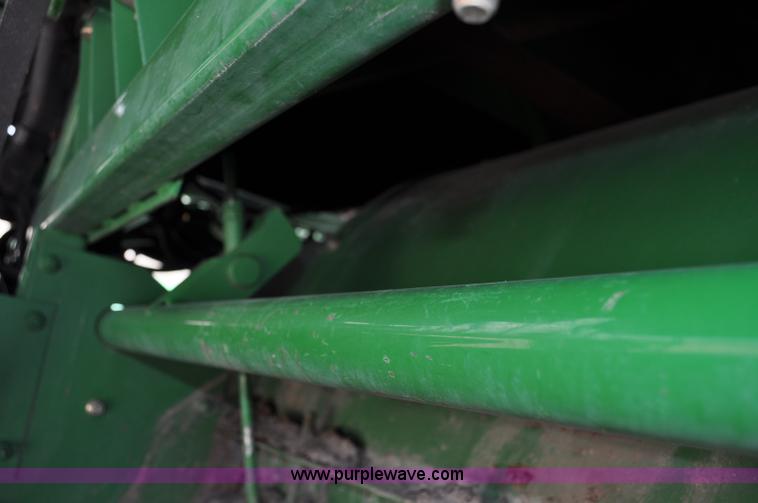 image for item A5897 2001 John Deere 9650 STS combine